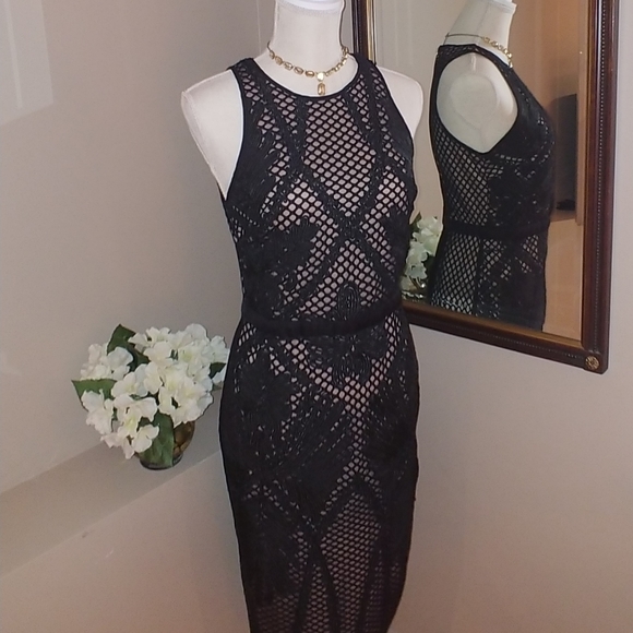 ENDLESS ROSE🌹Gorgeous Sheath Dress Black over Tan - Picture 7 of 13